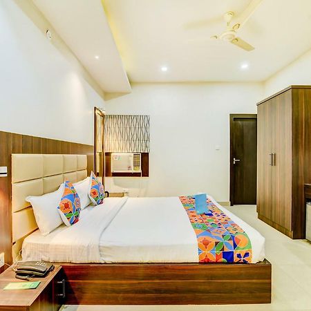 Fabhotel Solitaire Inn Канпур Экстерьер фото