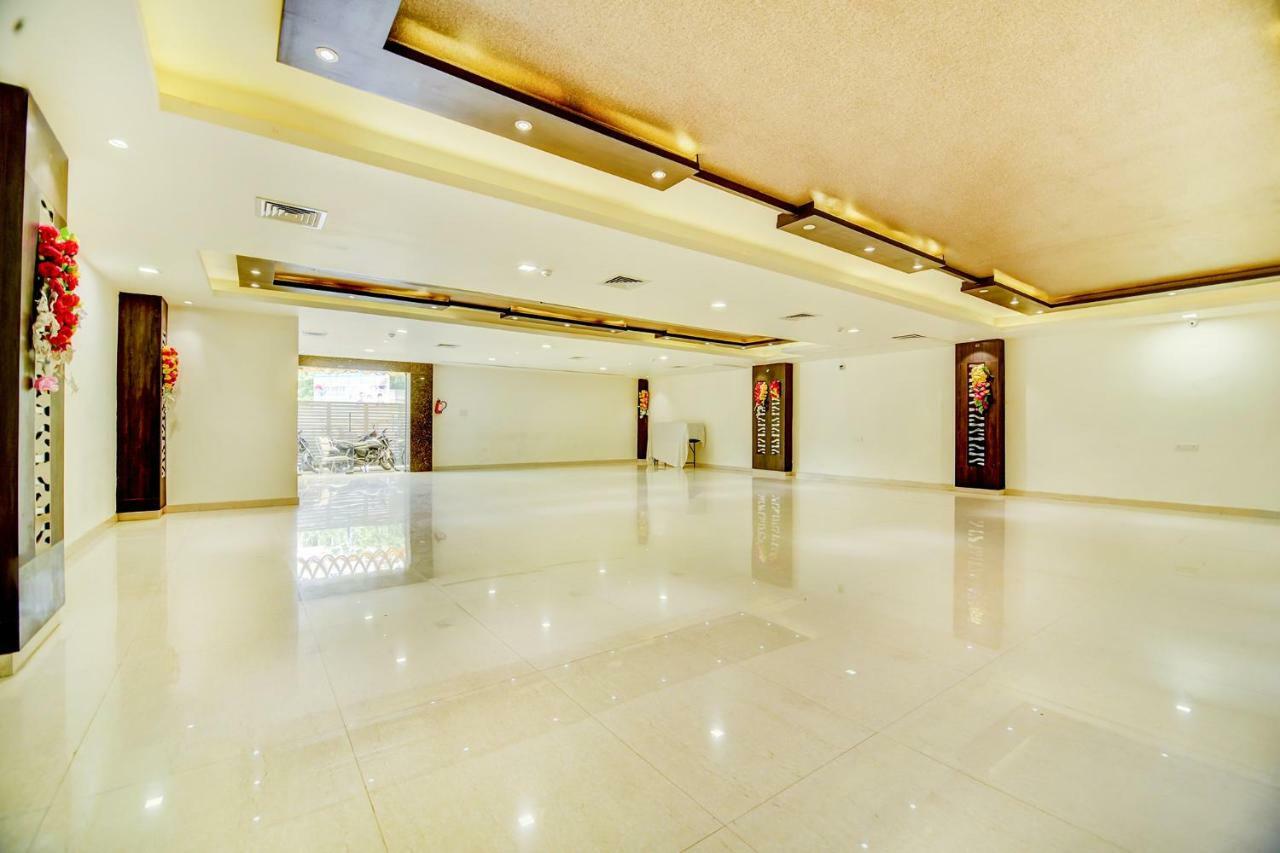 Fabhotel Solitaire Inn Канпур Экстерьер фото